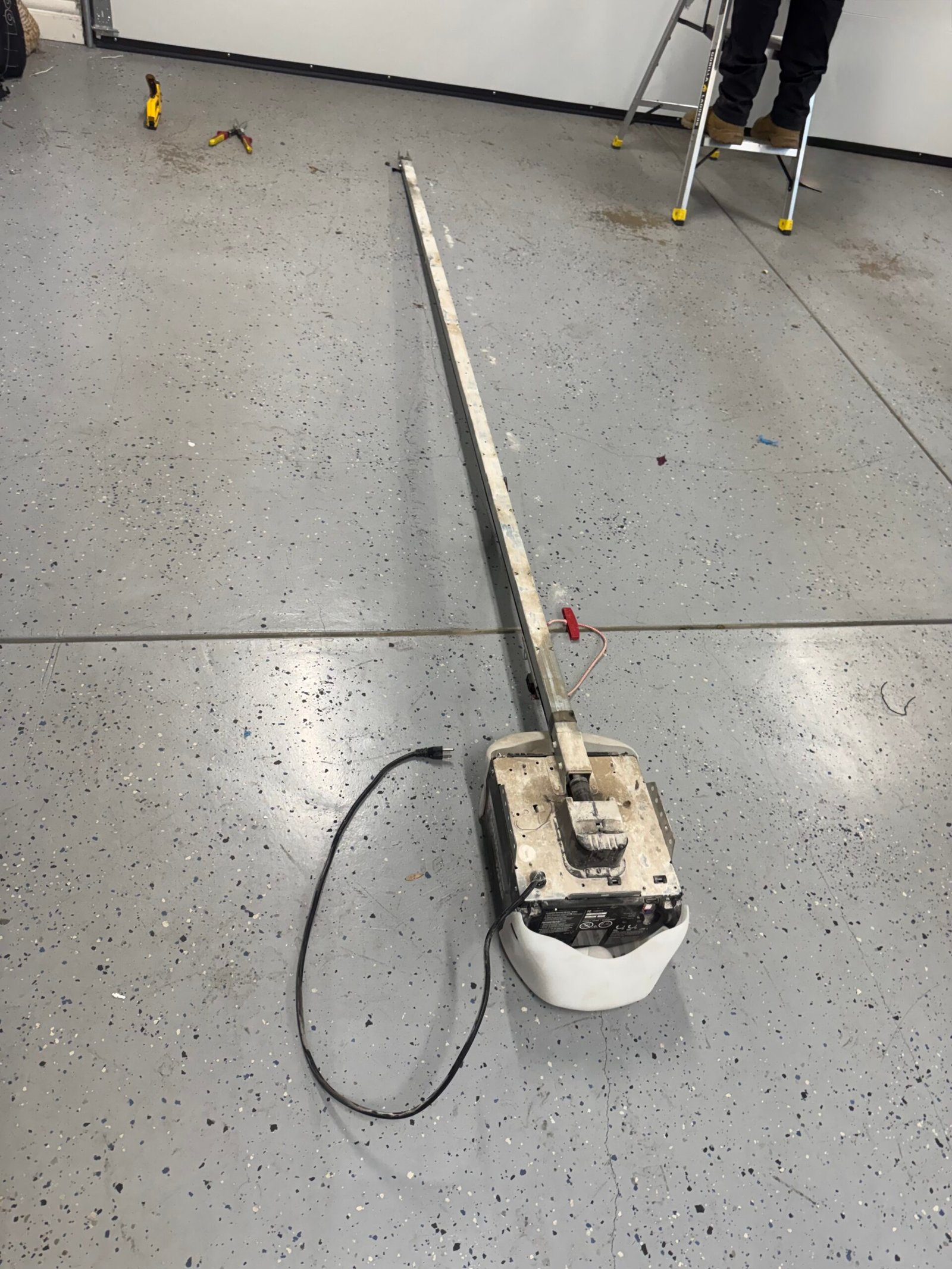 garage-door-motor-replacement-los-angeles