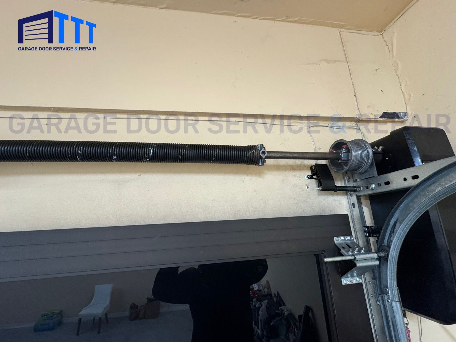 high-cycle-garage-door-springs-encino (1)